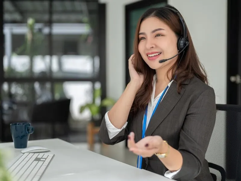 Nhập số tiền rút và thông tin ví điện tử